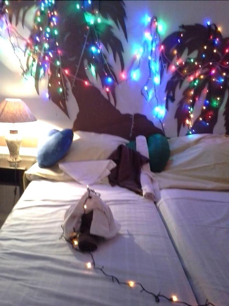 Bachelor Inn Hotel Πόλη του Μπελίζ Εξωτερικό φωτογραφία