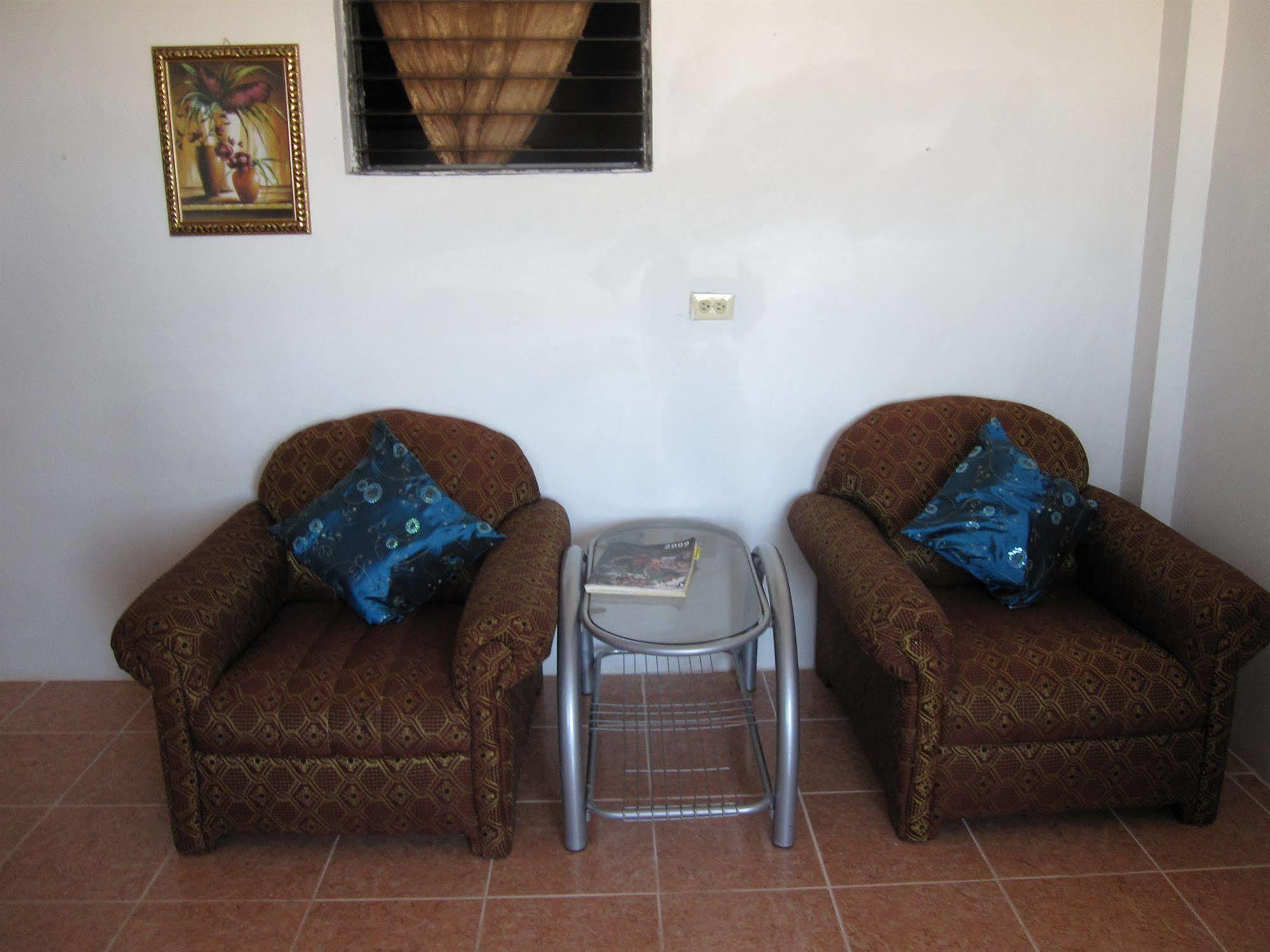 Bachelor Inn Hotel Πόλη του Μπελίζ Εξωτερικό φωτογραφία