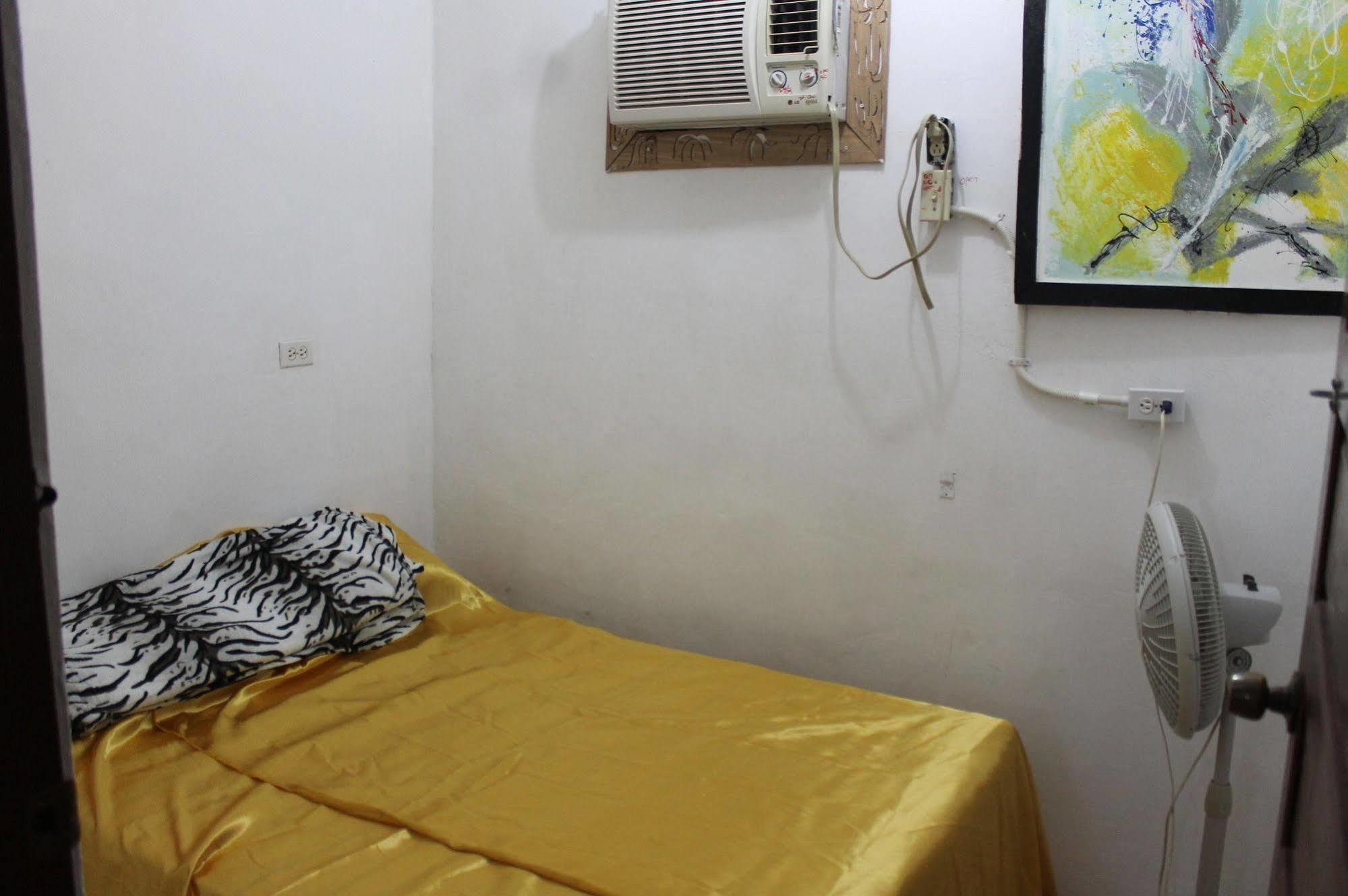 Bachelor Inn Hotel Πόλη του Μπελίζ Εξωτερικό φωτογραφία